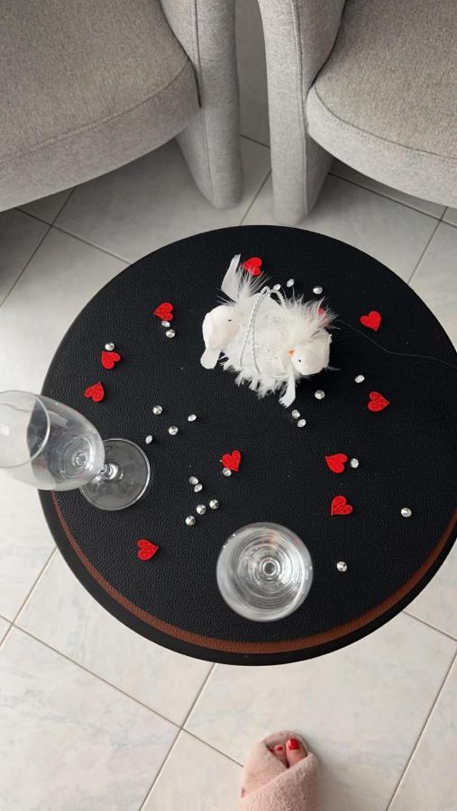 モンパジエ Au Bonheur Des Ruelles Bed & Breakfast エクステリア 写真